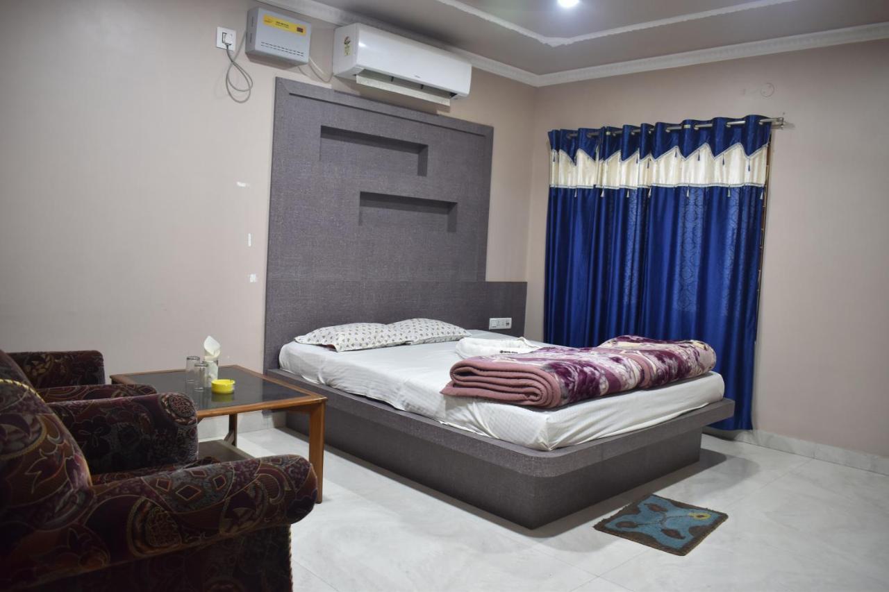 Hotel Suraj Balasore Exterior foto